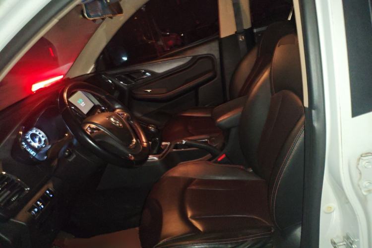 Used Baojun 560 2015 1.8L Manual Elite Edition