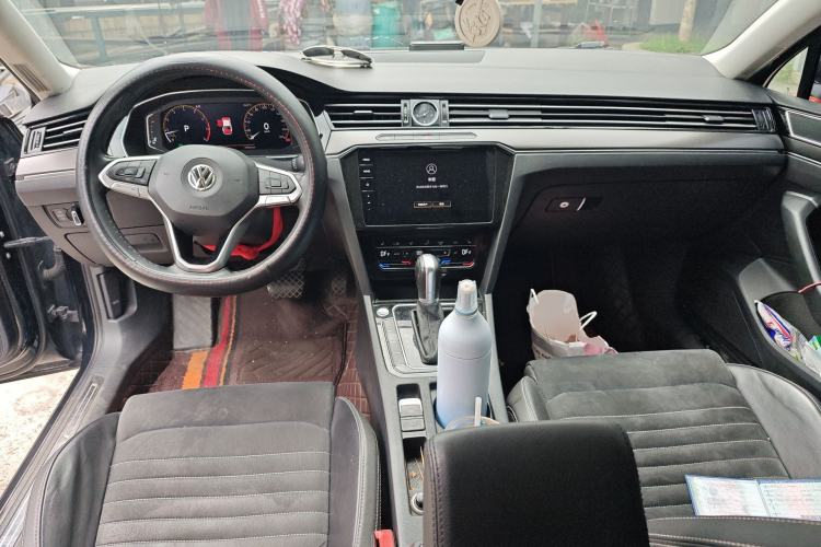 Used Volkswagen Magotan 2020 330TSI DSG Luxury Edition Center Console