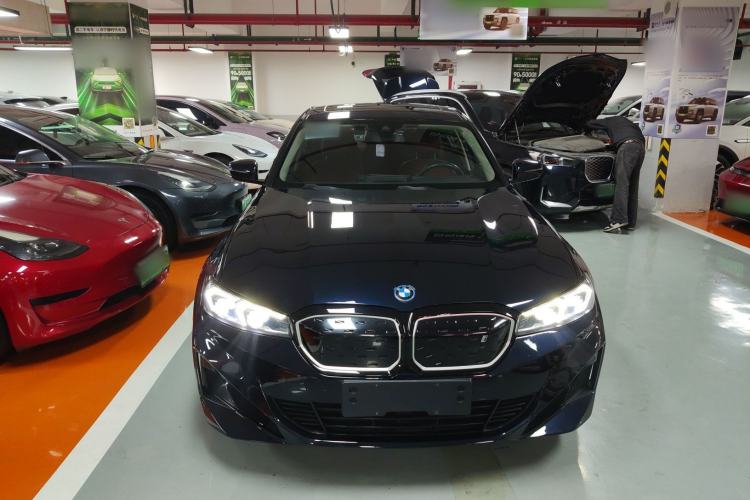 Used BMW i3 2022 eDrive 35 L Front