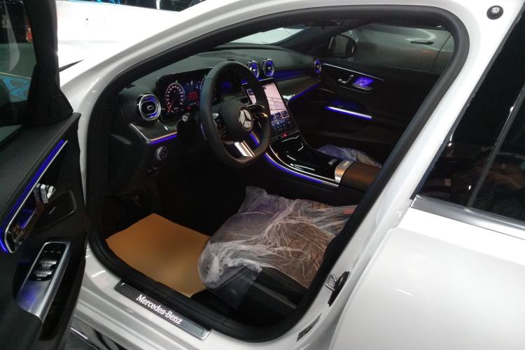 Used Mercedes-Benz C-Class 2025 Facelift C 260 L Sport Edition
