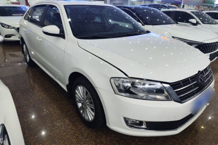 Used Volkswagen Gran Lavida 2013 1.4 TSI Automatic Comfort Model Exterior 1