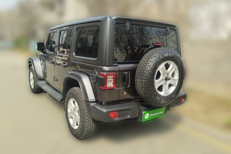 Used Jeep Wrangler 2019 2.0T Sahara Four-Door Version China VI Emission Standard
