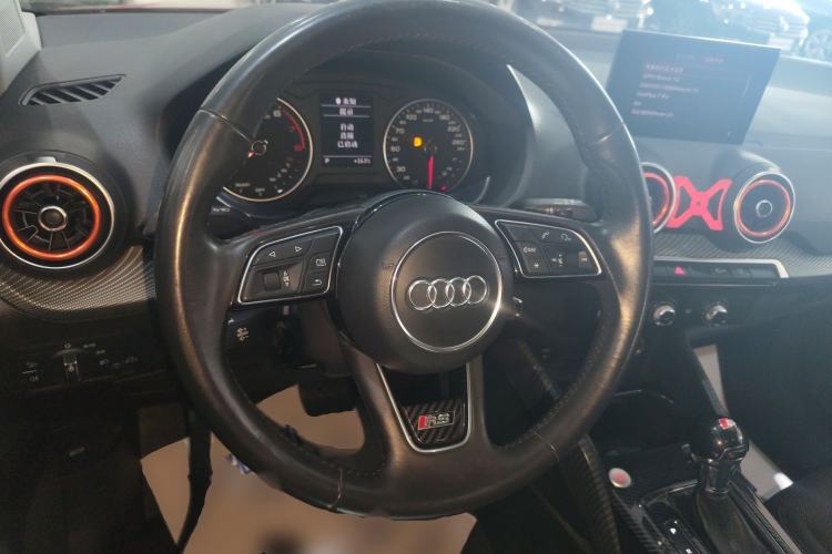 Used Audi Q2L 2018 35 TFSI Launch Exclusive Edition China VI Steering Wheel