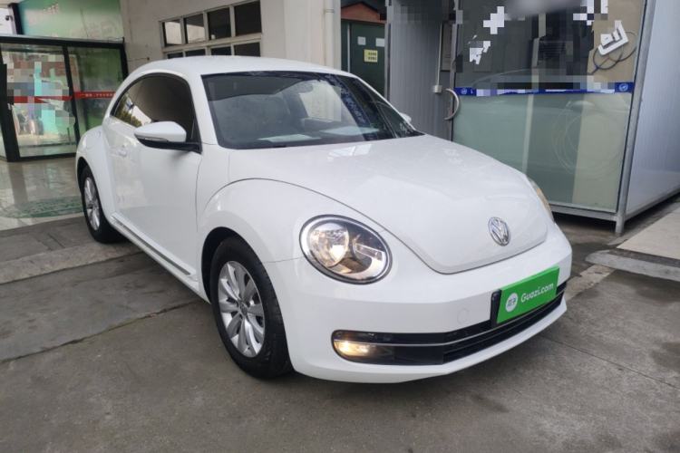 Used Volkswagen Beetle 2015 180TSI model Front Right 45 Deg