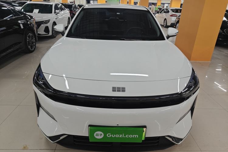 Used Geely Galaxy L6 2025 EM-i 140km Long-Range Version
