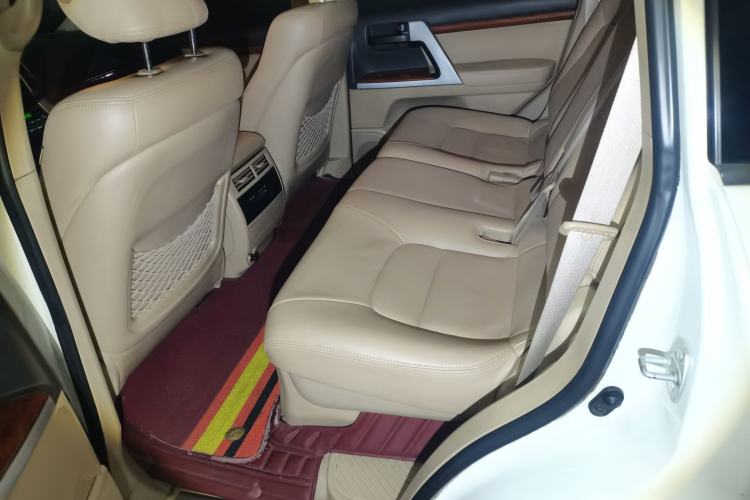 Used Toyota Land Cruiser 2015 4.6L V8 Middle East Limited Edition
