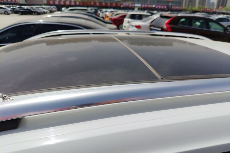 Used Volkswagen T-ROC 2023 300TSI DSG Two-Wheel-Drive Chen Guang Edition Roof