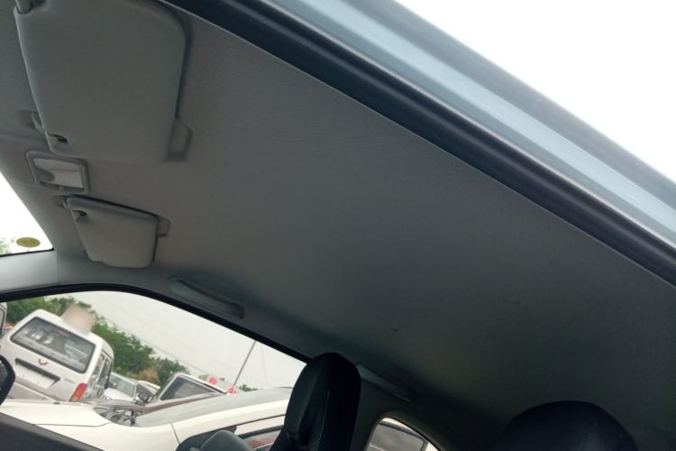 Used Wuling Hongguang MINIEV 2020 Easy Version Lithium-Ion Battery Headliner