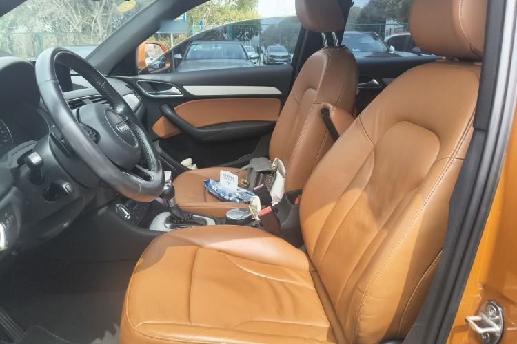 Used Audi Q3 2015 40 TFSI quattro off-road model
