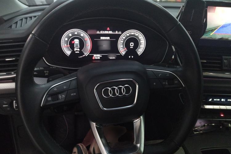 Used Audi Q5L 2022 40T Luxury Dynamic Model
