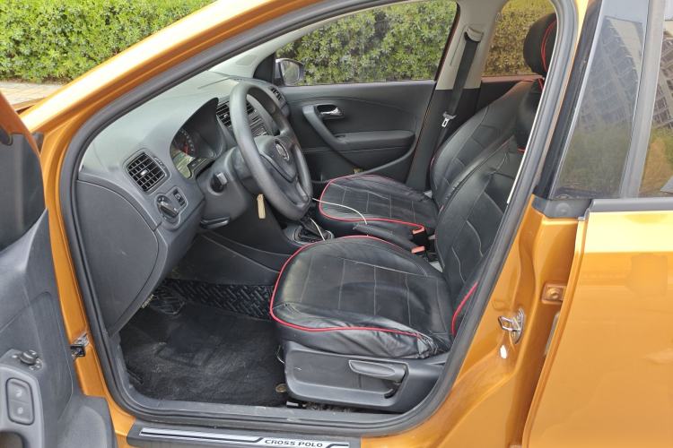 Used Volkswagen Polo 2016 1.4L Cross Polo Automatic Left Front Seat