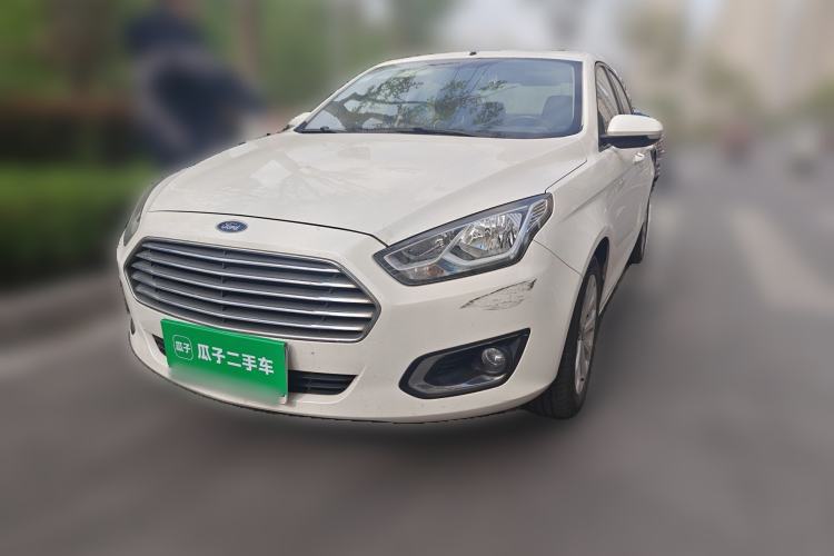 Used Ford Escort 2015 1.5L Automatic Fashion Model