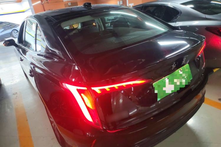 Used Hongqi E-QM5 2022 431 km Charge & Enjoy Edition
