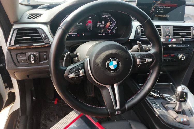 Used BMW 4 Series 2014 420i Fashion Model
