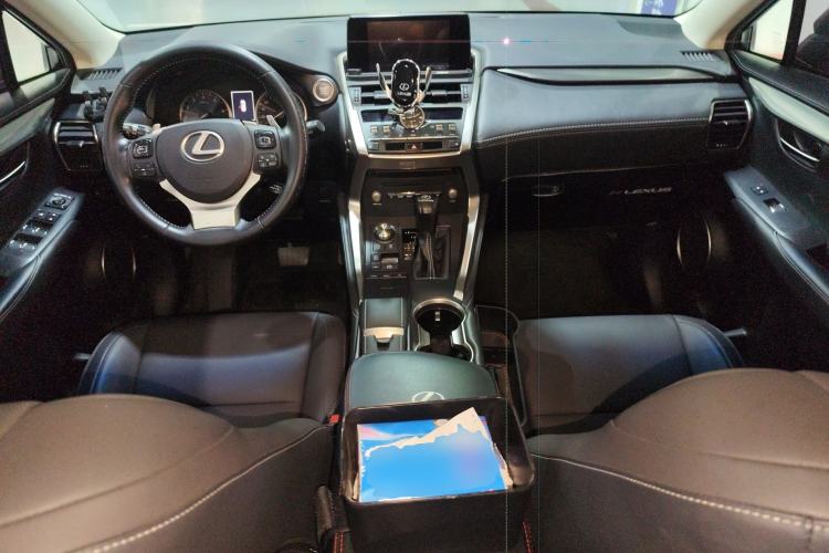 Used Lexus NX 2018 200 All-Wheel Drive FENGSHANG Version China VI Standard Center Console