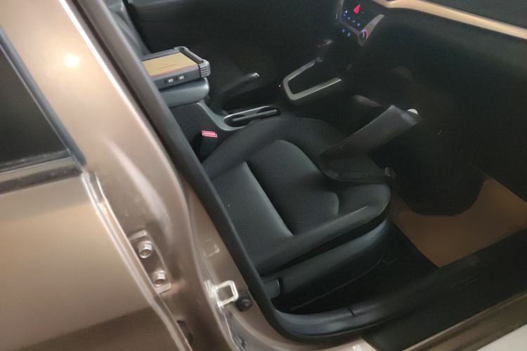 Used Hyundai Elantra (6th Generation / Lingdong) 2016 1.6L Automatic ZhiXuan – Elite Version Right Front Seat