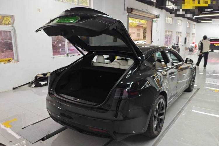 Used Tesla Model S 2023 Dual-Motor All-Wheel-Drive Version Trunk