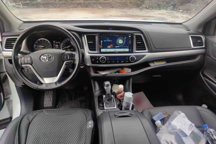 Used Toyota Highlander 2018 2.0T Four-Wheel Drive Luxury Version 7 Seats China VI Standard
