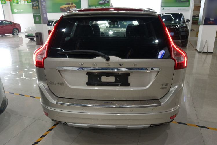 Used Volvo XC60 2017 T5 AWD Smart Upgrade Model