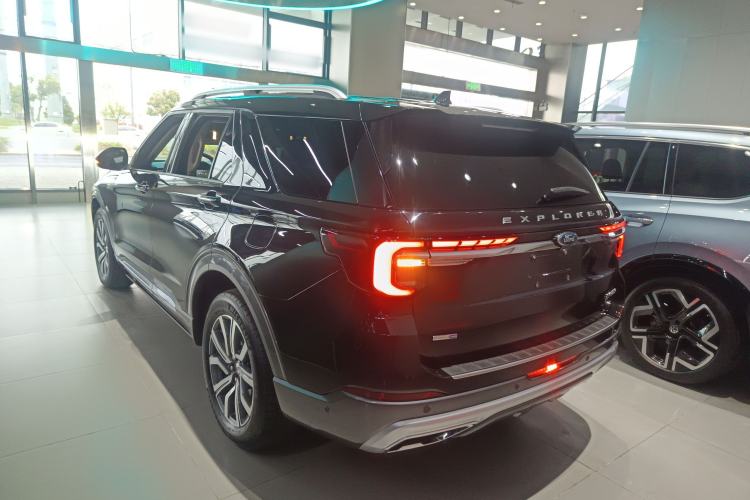 Used Ford Explorer 2023 EcoBoost 285 Four-Wheel Drive Titanium Edition 6 Seats