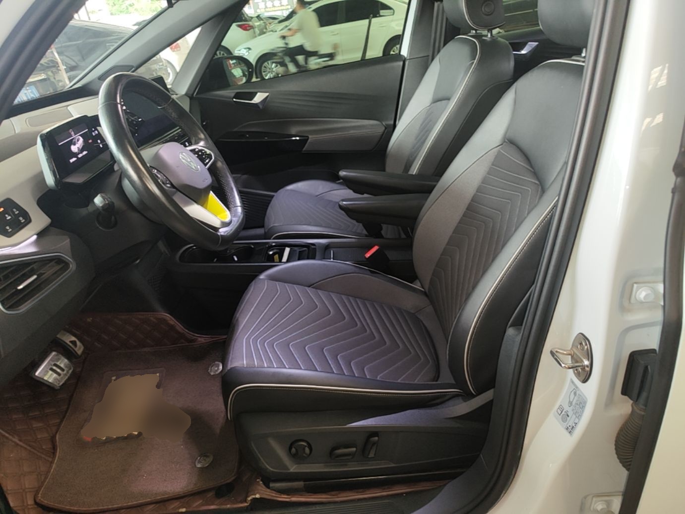 Vordere Reihe im Auto