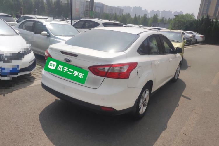 Used Ford Focus 2012 Sedan 1.6L Automatic Fashion Edition
