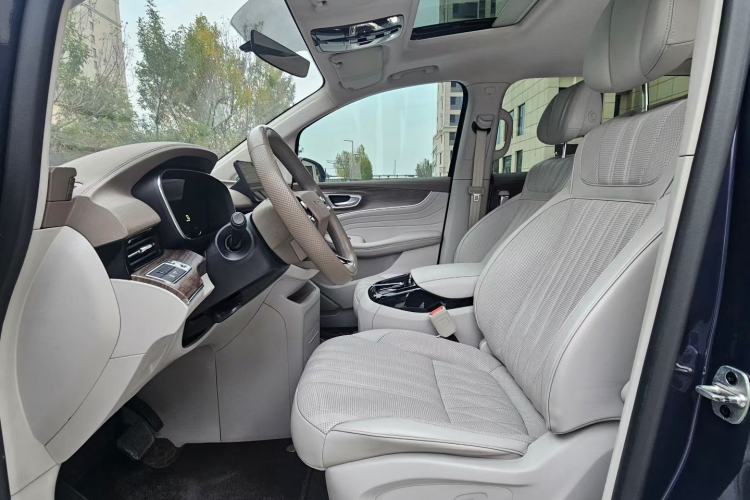 Used Roewe iMAX8 New Energy 2022 Golden Edition
