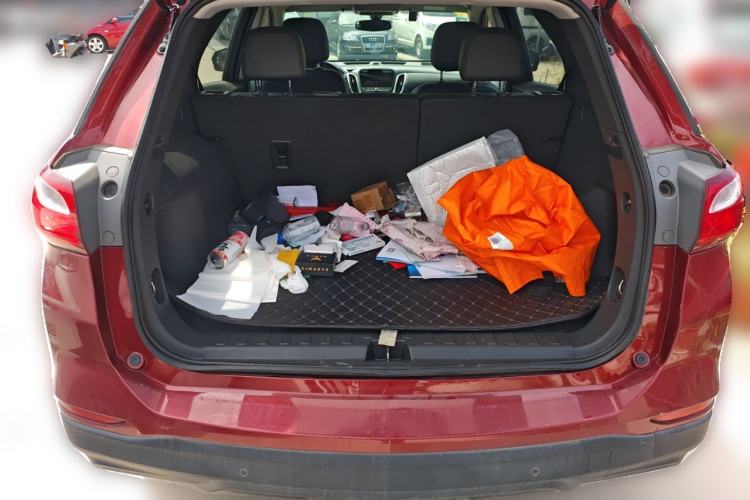 Used Chevrolet Equinox 2017 535T Automatic YuJie Edition Trunk