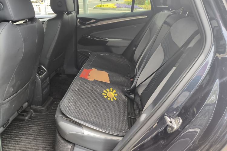 Used Volkswagen ID.4 CROZZ 2021 Long-Range Lite PRO Two-Wheel Drive Version Left Rear Seat