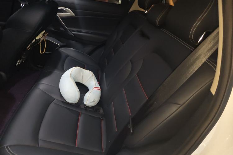 Used Geely Auto Emgrand X7 Sport 2020 1.8TD DCT Two-Wheel Drive Smart Connect 4G-Enabled Version Left Rear Seat