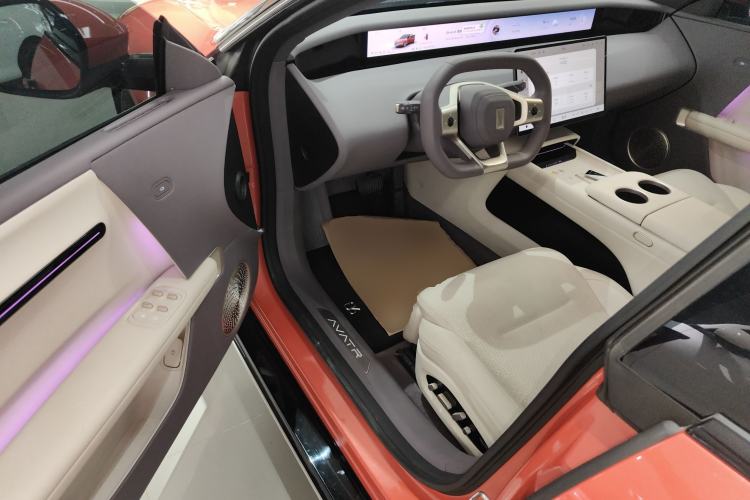 Used Avatr 06 2025 Pro Range-Extended Edition
