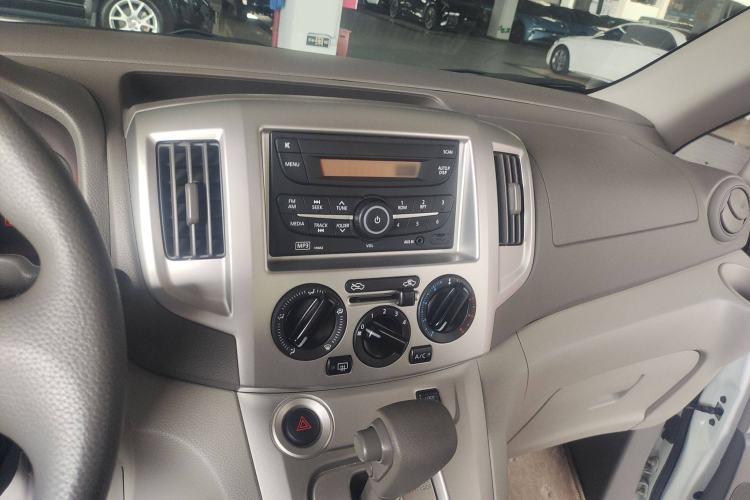 Used Nissan NV200 2016 Revised Version 1.6L CVT Deluxe Edition