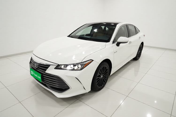 Used Toyota Avalon 2019 Dual-Engine 2.5L Limited Flagship Edition China VI Standard