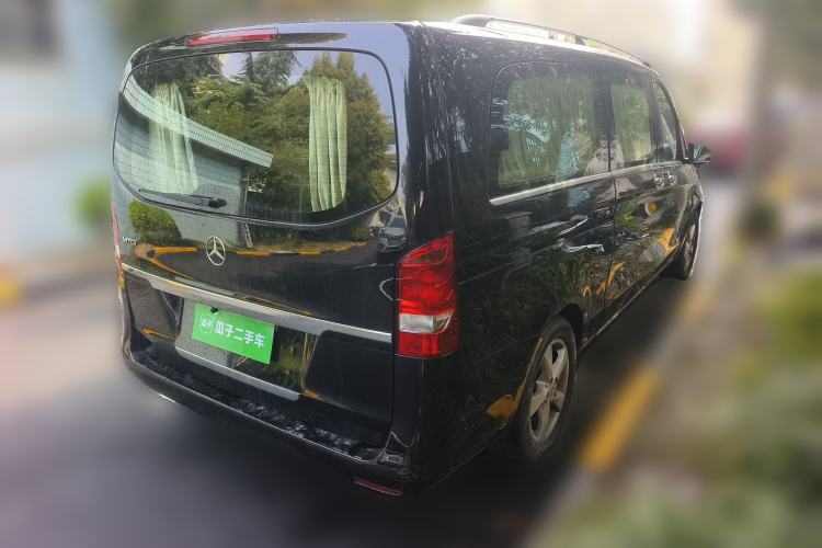 Used Mercedes-Benz Vito 2018 2.0T Elite Version 7 Seats China VI Emission Standard
