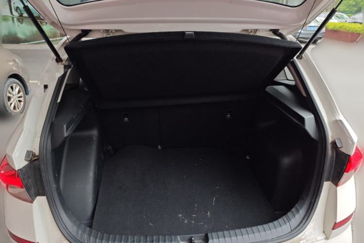 Used Skoda Kamiq 2018 1.5L Automatic Comfort Edition China VI Standard Trunk