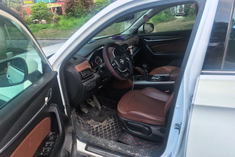 Used Brilliance V6 2018 1.5T Manual Luxury Model Driver Seat