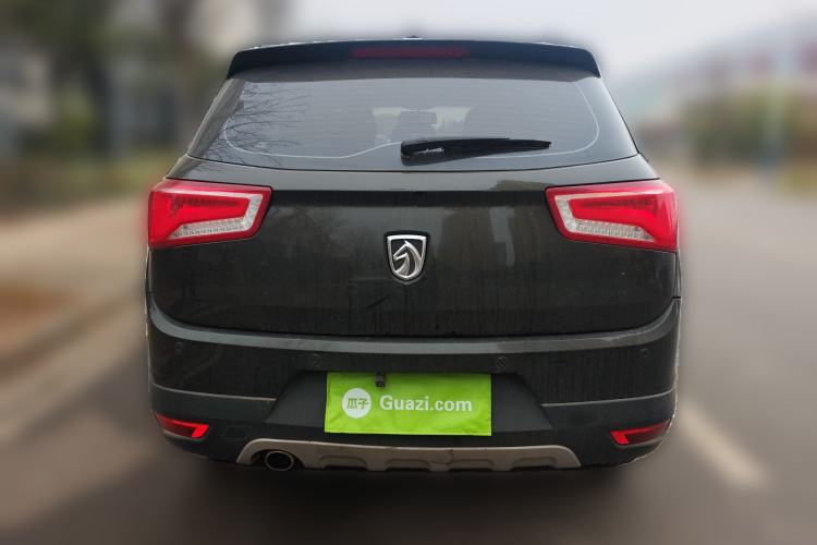 Used Baojun 560 2015 1.8L Manual Elite Edition
