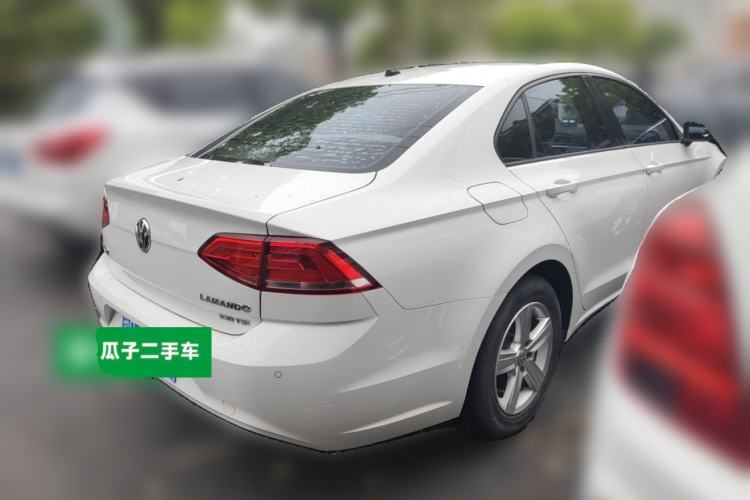 Used Volkswagen Lamando 2017 230TSI DSG Fashion Edition Rear Right 45 Deg