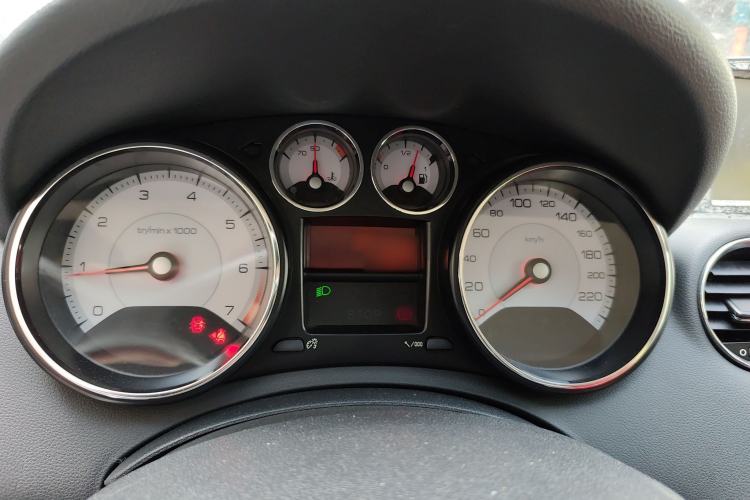 Used Peugeot 408 2013 2.0L Automatic Comfort Edition
