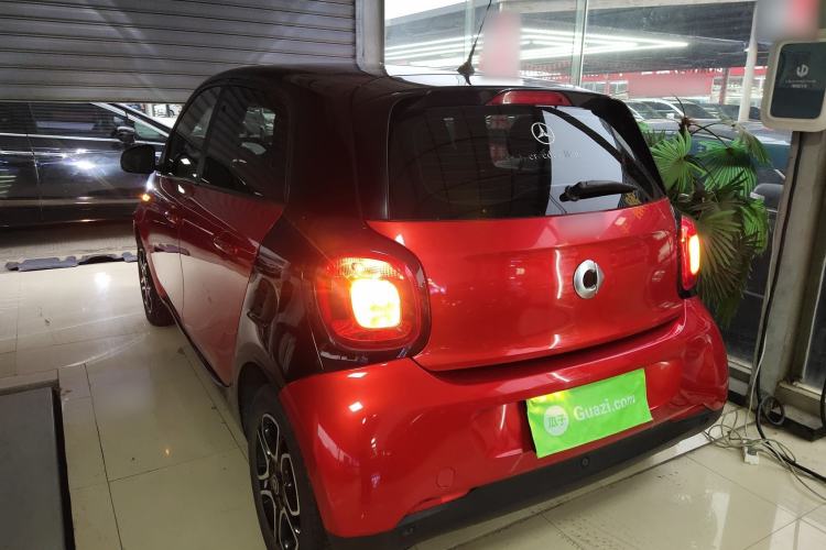 Used smart forfour 2018 1.0L 52kW Passion Edition