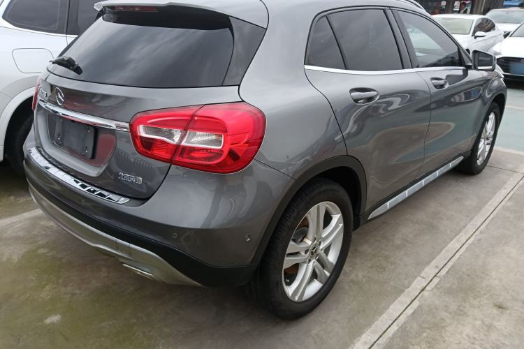 Used Mercedes-Benz GLA 2016 GLA 200 Fashion Model Rear Right 45 Deg