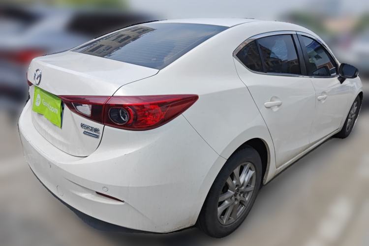 Used Mazda 3 Axela 2014 Sedan 1.5L Manual Comfort Model