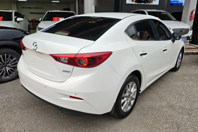 Used Mazda 3 Axela 2017 Sedan 1.5L Automatic Luxury Model Emission Standard China V