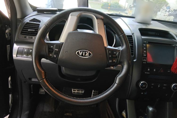 Used Kia Sorento 2012 2.4L Gasoline Supreme Edition
