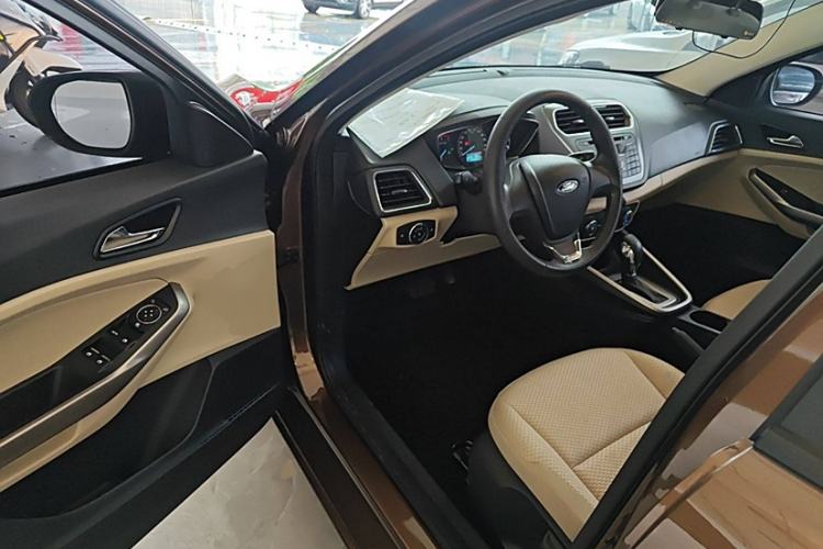 Used Ford Escort 2015 1.5L Automatic Comfort Edition