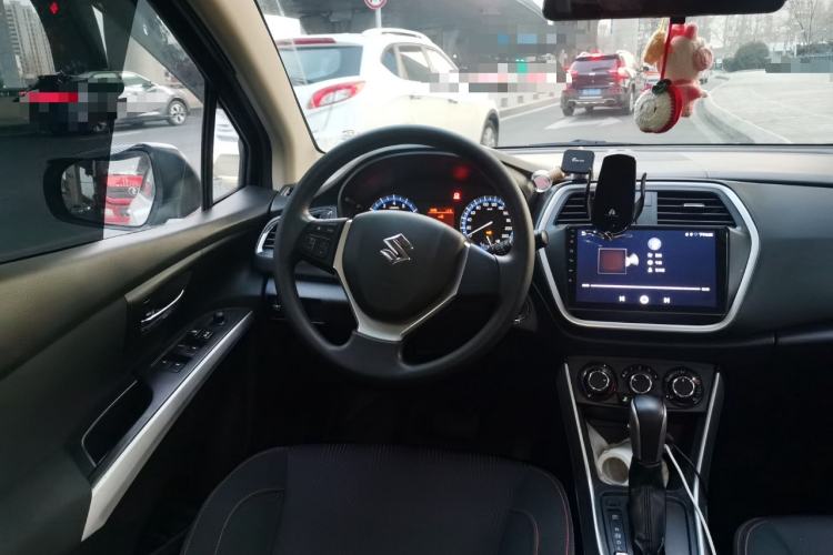 Used Suzuki S-Cross 2015 1.6L CVT Two-Wheel Drive Entry-Level Trim Steering Wheel