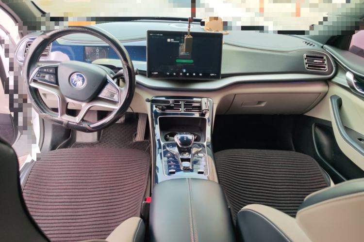 Used BYD Qin PLUS 2021 EV 500KM Premium Model Center Console