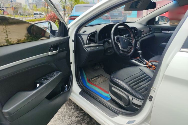 Used Hyundai Elantra (6th Generation / Lingdong) 2018 1.6L Automatic 15th Anniversary Special Edition Driver Seat