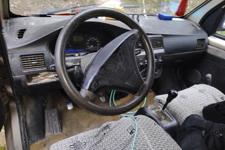 Used Wuling Rongguang 2011 1.2L Base Version
