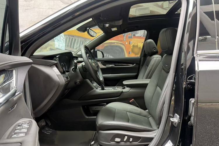 Used Cadillac XT6 2022 2.0T Six-Seater Four-Wheel Drive Luxury Version